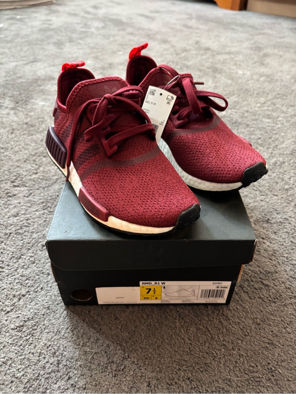 Brand New Womens Burgundy Athletic Sneakers sz 7.5